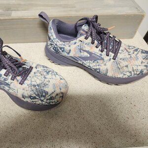 Brooks Revel womens